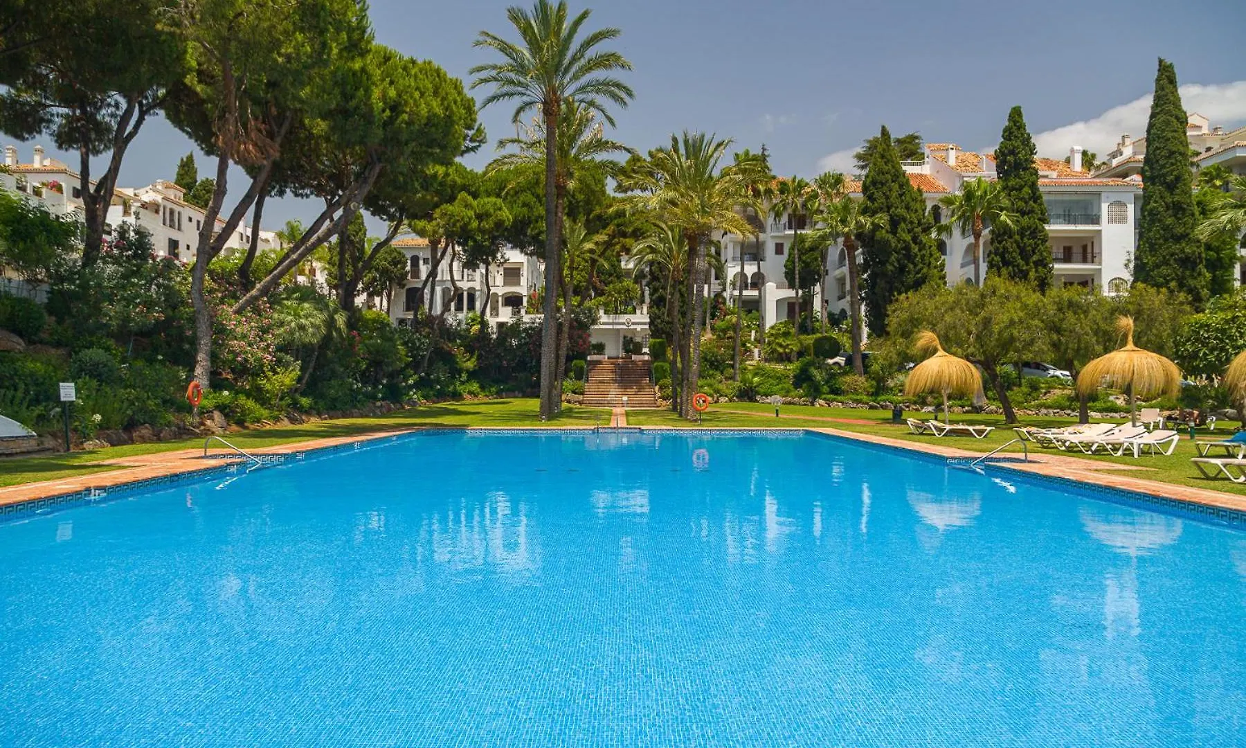 Senorio De Marbella Sea View Penthouse Apartament Spain